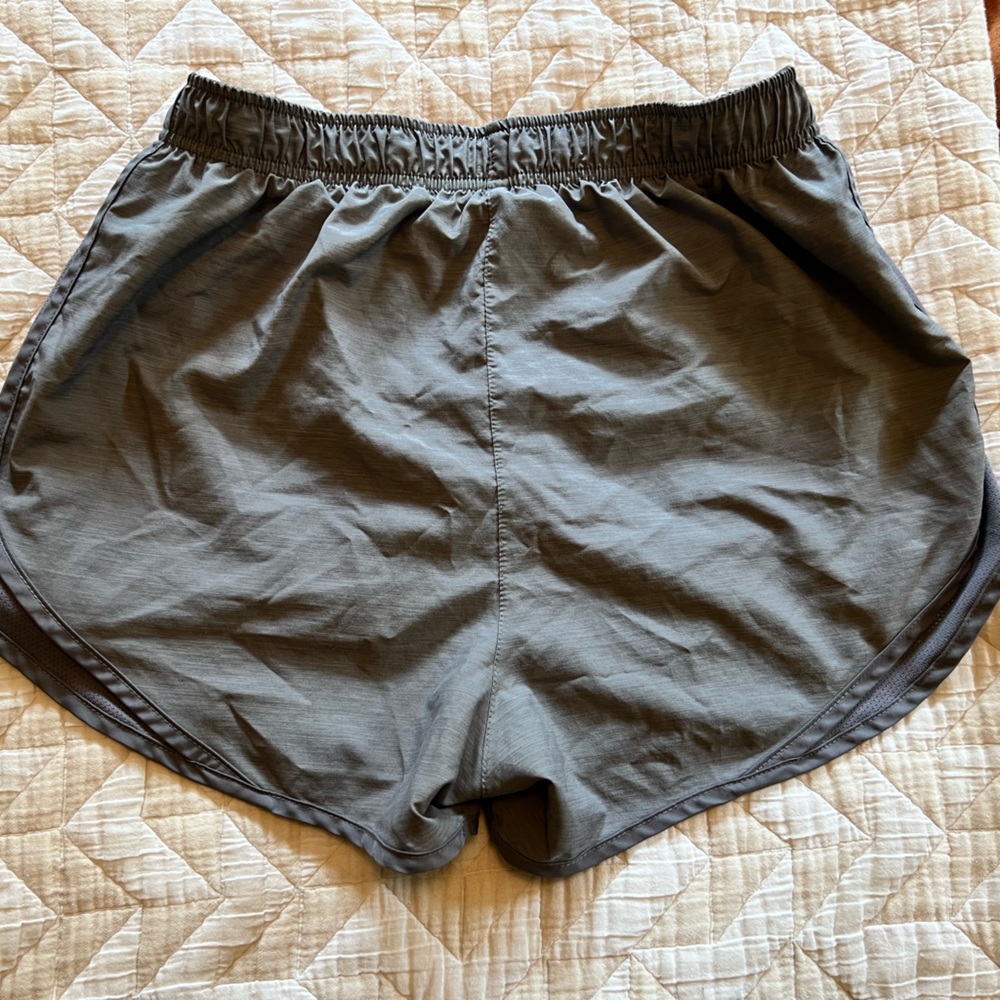 Nike Tempo Running Shorts - Picture 14 of 15